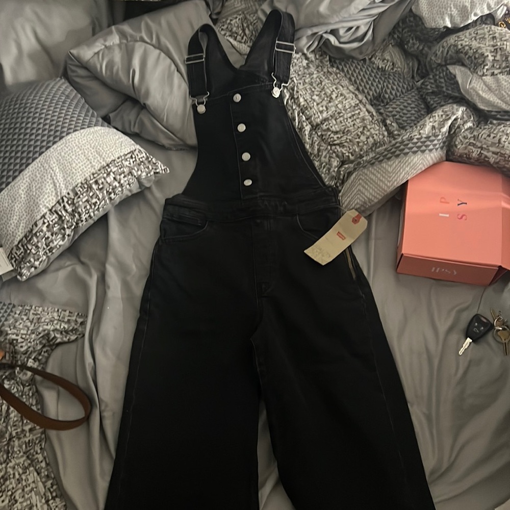 Brand new levi overalls